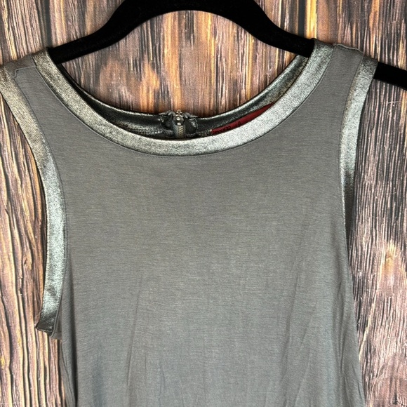 BKE Metallic Gray Tank- XS - Picture 2 of 7